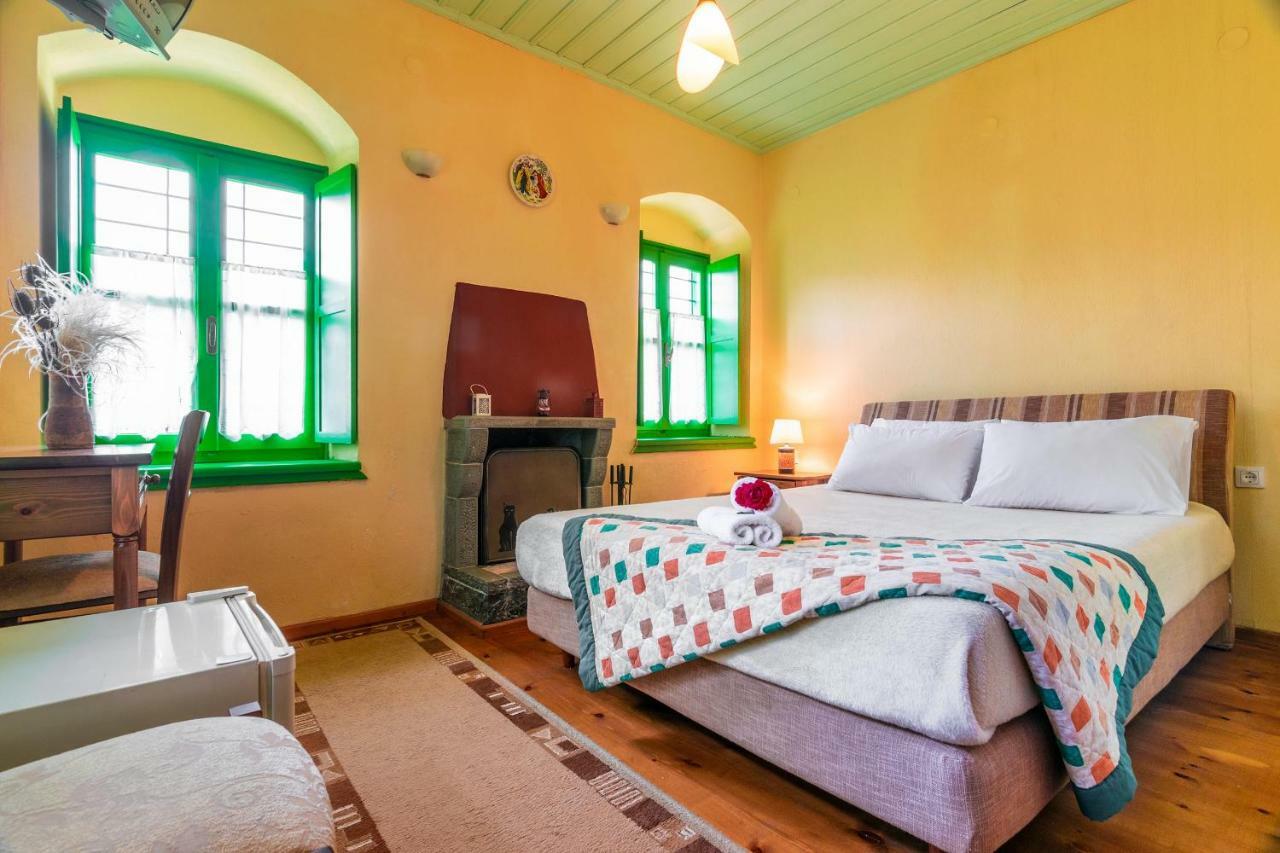 Morfeas Guesthouse Папингон Экстерьер фото