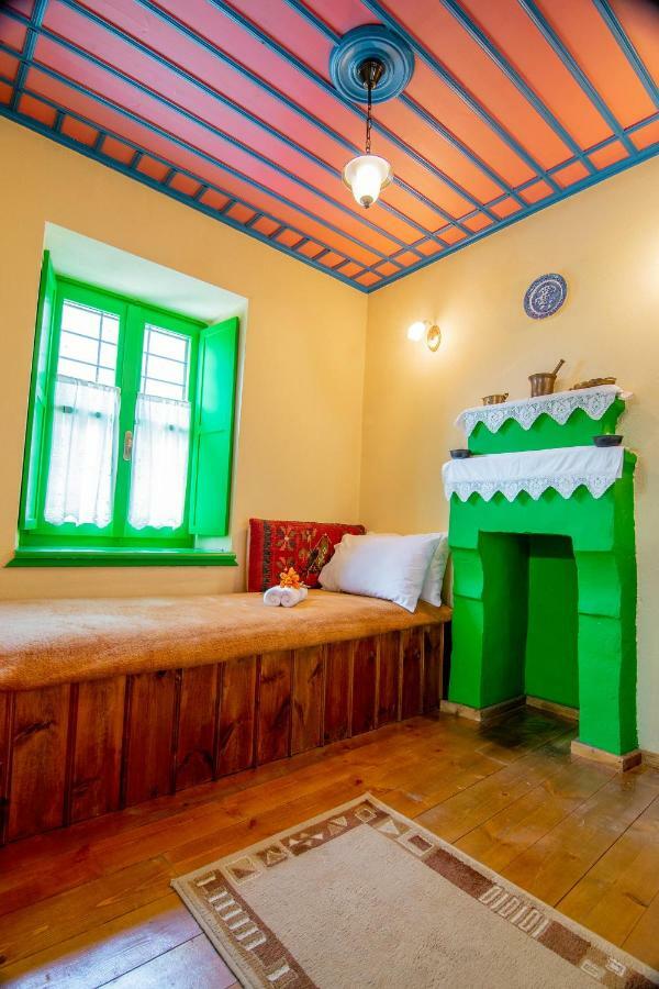 Morfeas Guesthouse Папингон Экстерьер фото